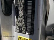 ✅ 2010 Toyota Highlander • VIN: 5TDZK3EH6AS017501 • Lot: 52640925. Listed on Copart with 232,285 mi. Free auction sales archive from the USA and detailed vehicle history report at DreamBid. Image 13.