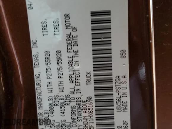 ✅ 2017 Toyota Tundra Platinum • VIN: 5TFAW5F11HX651690 • Lot: 69562075. Listed on Copart with 67,829 mi. Free auction sales archive from the USA and detailed vehicle history report at DreamBid. Image 12.