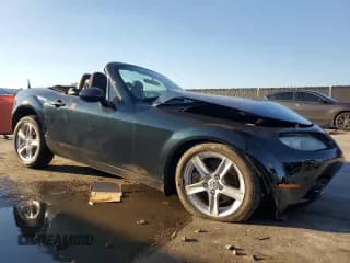 ✅ 2008 Mazda MX-5 Miata Grand Touring • VIN: JM1NC25FX80140123 • Lot: 91047645. Wystawiony na Copart z przebiegiem Nie podano. Bezpłatny archiwum sprzedaży aukcyjnych z USA i szczegółowy raport historii pojazdu na DreamBid. Zdjęcie 4.