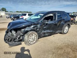 ✅ 2024 Toyota Corolla Cross LE • VIN: 7MUCAAAG4RV077935 • Lot: 85662745. Wystawiony na Copart z przebiegiem Nie podano. Bezpłatny archiwum sprzedaży aukcyjnych z USA i szczegółowy raport historii pojazdu na DreamBid. Zdjęcie 1.