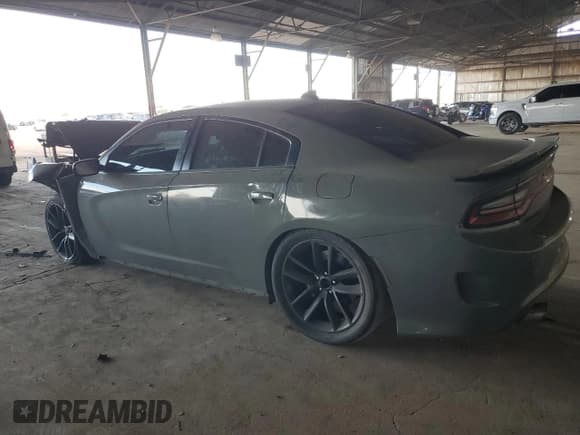 ✅ 2019 Dodge Charger Scat Pack • VIN: 2C3CDXGJXKH633911 • Лот: 89737645. Опубликован ранее на Copart с пробегом 101 609 миль. Бесплатный доступ к архиву аукционных продаж из США и подробный отчёт об истории автомобиля на DreamBid. Изображение 2.