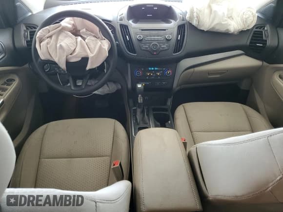 ✅ 2017 Ford Escape SE • VIN: 1FMCU0GD5HUB48736 • Лот: 69421895. Опубликован ранее на Copart с пробегом 148 670 миль. Бесплатный доступ к архиву аукционных продаж из США и подробный отчёт об истории автомобиля на DreamBid. Изображение 8.