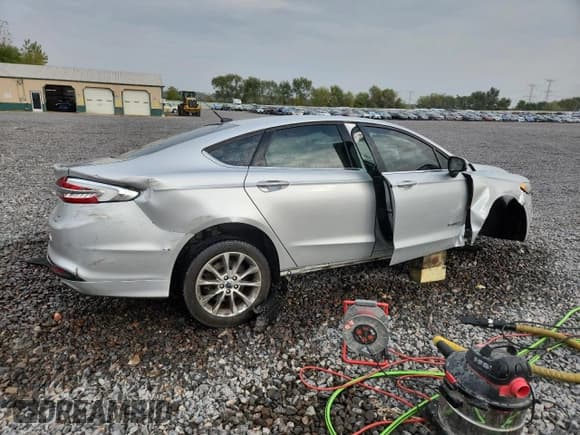 ✅ 2017 Ford Fusion Hybrid SE • VIN: 3FA6P0LUXHR356722 • Лот: 86668385. Опубликован ранее на Copart с пробегом Не указан. Бесплатный доступ к архиву аукционных продаж из США и подробный отчёт об истории автомобиля на DreamBid. Изображение 3.