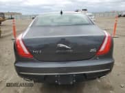 ✅ 2018 Jaguar XJ Portfolio • VIN: SAJWJ2GD9J8W15744 • Lot: 46645935. Wystawiony na Copart z przebiegiem 54 185 mil. Bezpłatny archiwum sprzedaży aukcyjnych z USA i szczegółowy raport historii pojazdu na DreamBid. Zdjęcie 6.