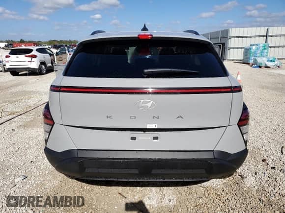 2025 Hyundai Kona SEL with VIN KM8HB3ABXSU222468, listed as a Copart auction lot 84927234 with 1,359 mi miles and Non repairable. Bid and sale history available at DreamBid. Image 6.