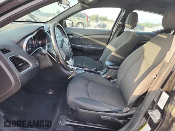 ✅ 2013 Dodge Avenger SXT • VIN: 1C3CDZCB5DN619824 • Лот: 58985725. Опубликован ранее на Copart с пробегом 119 324 миль. Бесплатный доступ к архиву аукционных продаж из США и подробный отчёт об истории автомобиля на DreamBid. Изображение 7.