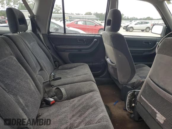 ✅ 2000 Honda CR-V LX • VIN: JHLRD1748YC006197 • Lot: 68016245. Wystawiony na Copart z przebiegiem 274 432 mil. Bezpłatny archiwum sprzedaży aukcyjnych z USA i szczegółowy raport historii pojazdu na DreamBid. Zdjęcie 10.