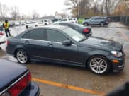 ✅ 2013 Mercedes-Benz C 300 Luxury • VIN: WDDGF8AB9DR245916 • Lot: 43772459. Wystawiony na IAAI z przebiegiem 178 935 mil. Bezpłatny archiwum sprzedaży aukcyjnych z USA i szczegółowy raport historii pojazdu na DreamBid. Zdjęcie 14.