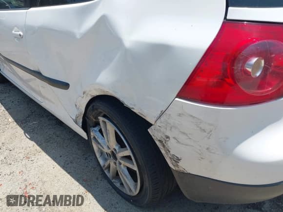 ✅ 2008 Volkswagen Rabbit S • VIN: WVWAB71K18W224054 • Lot: 42473983. Listed on IAAI with 168,292 mi. Free auction sales archive from the USA and detailed vehicle history report at DreamBid. Image 6.