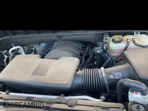 ✅ 2020 Chevrolet Silverado 1500 RST • VIN: 1GCUYEEL8LZ230024 • Lot: 42311134. Wystawiony na IAAI z przebiegiem 141 571 mil. Bezpłatny archiwum sprzedaży aukcyjnych z USA i szczegółowy raport historii pojazdu na DreamBid. Zdjęcie 10.