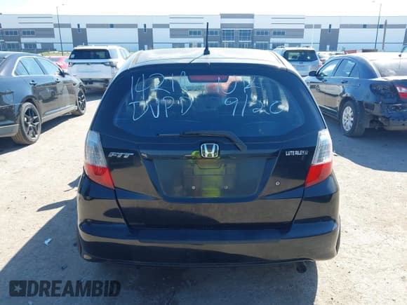 ✅ 2010 Honda Fit • VIN: JHMGE8H22AS010764 • Lot: 43480345. Listed on IAAI with 104,384 mi. Free auction sales archive from the USA and detailed vehicle history report at DreamBid. Image 15.