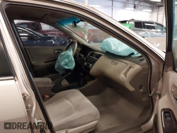 ✅ 2000 Honda Accord SE • VIN: JHMCG5672YC022973 • Lot: 42383351. Listed on IAAI with 280,143 mi. Free auction sales archive from the USA and detailed vehicle history report at DreamBid. Image 5.