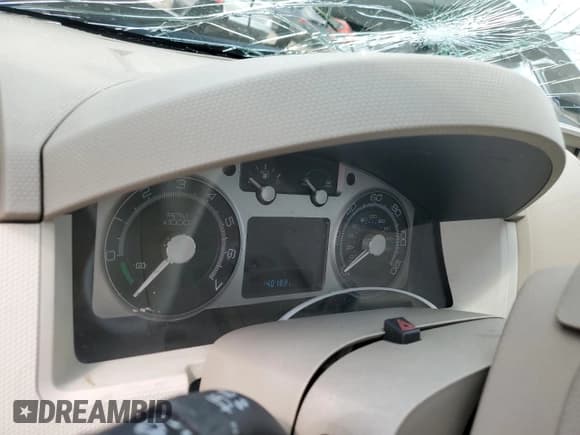 ✅ 2009 Mercury Mariner Hybrid • VIN: 4M2CU39389KJ10015 • Lot: 67300325. Listed on Copart with 140,183 mi. Free auction sales archive from the USA and detailed vehicle history report at DreamBid. Image 9.