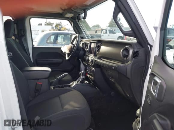 ✅ 2023 Jeep Wrangler Sport • VIN: 1C4HJXDG4PW567027 • Lot: 41633197. Wystawiony na IAAI z przebiegiem 14 782 mil. Bezpłatny archiwum sprzedaży aukcyjnych z USA i szczegółowy raport historii pojazdu na DreamBid. Zdjęcie 5.