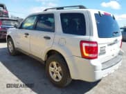 ✅ 2011 Ford Escape Hybrid • VIN: 1FMCU4K33BKB91464 • Lot: 43121446. Wystawiony na IAAI z przebiegiem 128 342 mil. Bezpłatny archiwum sprzedaży aukcyjnych z USA i szczegółowy raport historii pojazdu na DreamBid. Zdjęcie 3.