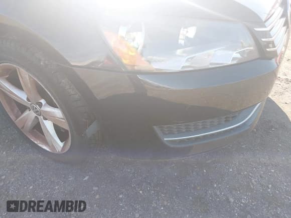 ✅ 2014 Volkswagen Passat S • VIN: 1VWAT7A38EC038589 • Лот: 43271840. Опубликован ранее на IAAI с пробегом 173 418 миль. Бесплатный доступ к архиву аукционных продаж из США и подробный отчёт об истории автомобиля на DreamBid. Изображение 6.