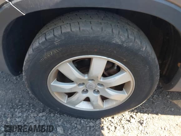 ✅ 2011 Kia Sorento LX • VIN: 5XYKT3A17BG175464 • Lot: 43736059. Wystawiony na IAAI z przebiegiem 176 771 mil. Bezpłatny archiwum sprzedaży aukcyjnych z USA i szczegółowy raport historii pojazdu na DreamBid. Zdjęcie 12.