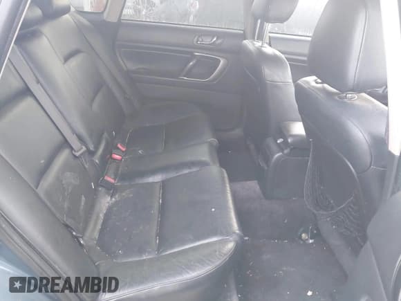 ✅ 2005 Subaru Legacy Limited • VIN: 4S3BL626757213059 • Lot: 43785854. Wystawiony na IAAI z przebiegiem 243 278 mil. Bezpłatny archiwum sprzedaży aukcyjnych z USA i szczegółowy raport historii pojazdu na DreamBid. Zdjęcie 8.