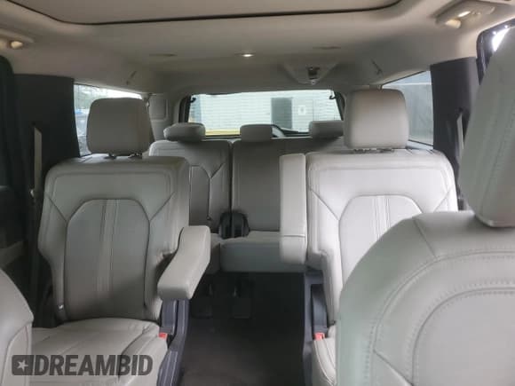 ✅ 2020 Ford Expedition Max Limited • VIN: 1FMJK1KT0LEA51464 • Lot: 53389485. Wystawiony na Copart z przebiegiem 102 303 mil. Bezpłatny archiwum sprzedaży aukcyjnych z USA i szczegółowy raport historii pojazdu na DreamBid. Zdjęcie 10.