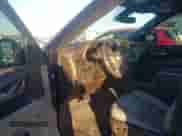 2022 Chevrolet Tahoe Z71 z VIN 1GNSKPKD3NR277652, wystawiony jako IAAI lot #41335976 z przebiegiem 42 982 mil mil oraz . Historia ofert i sprzedaży dostępna na DreamBid. Obrazek 5.