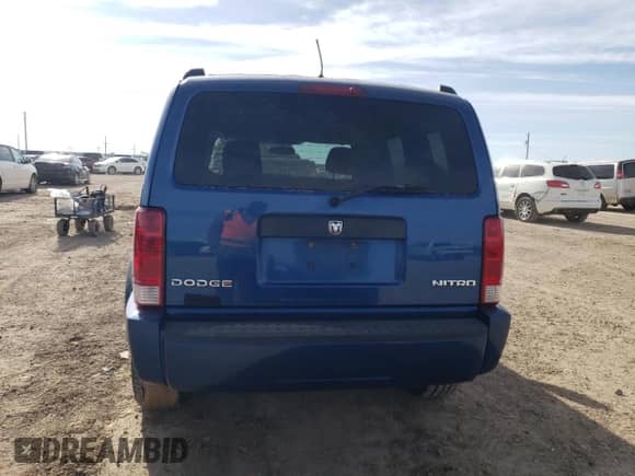 2010 Dodge Nitro SE с VIN 1D4PT2GK2AW145955, выставлен на аукционе Copart как лот 81072014 с пробегом 173 599 миль миль и Списание • Salvage title. История ставок и продаж доступна на DreamBid. Изображение 6.