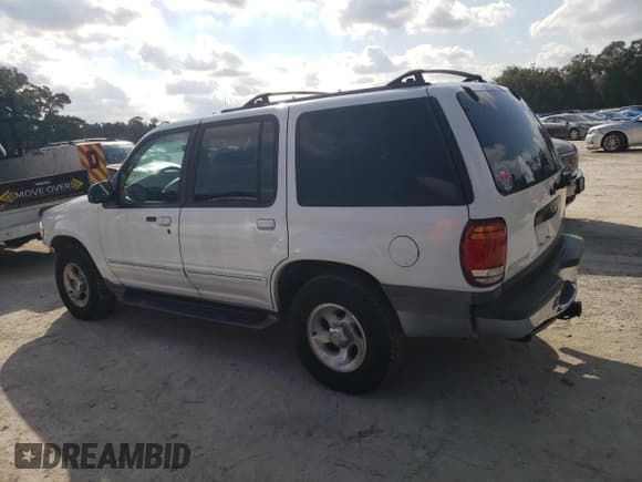 ✅ 1999 Ford Explorer XL • VIN: 1FMZU32X0XUA20822 • Lot: 43564515. Wystawiony na Copart z przebiegiem 65 769 mil. Bezpłatny archiwum sprzedaży aukcyjnych z USA i szczegółowy raport historii pojazdu na DreamBid. Zdjęcie 2.