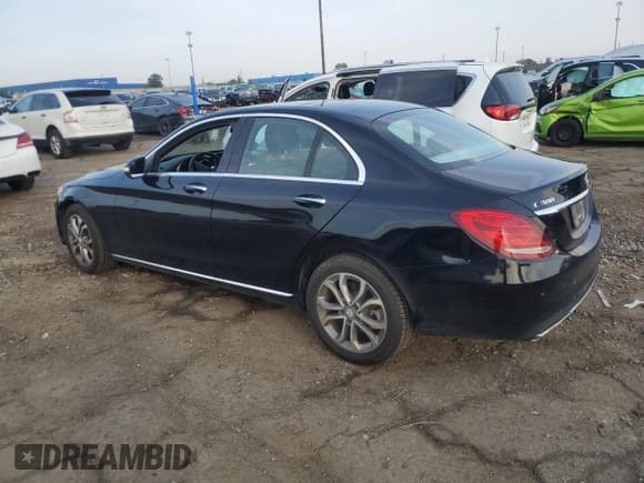 ✅ 2015 Mercedes-Benz C 300 Luxury • VIN: 55SWF4KB5FU082587 • Lot: 66833915. Listed on Copart with 141,421 mi. Free auction sales archive from the USA and detailed vehicle history report at DreamBid. Image 2.