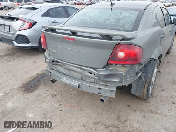 ✅ 2011 Dodge Avenger Heat • VIN: 1B3BD1FG3BN593772 • Лот: 41333806. Опубликован ранее на IAAI с пробегом 136 734 миль. Бесплатный доступ к архиву аукционных продаж из США и подробный отчёт об истории автомобиля на DreamBid. Изображение 6.