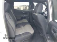 ✅ 2022 Toyota Tacoma SR • VIN: 3TMCZ5AN7NM493268 • Lot: 42041593. Listed on IAAI with 100,589 mi. Free auction sales archive from the USA and detailed vehicle history report at DreamBid. Image 8.