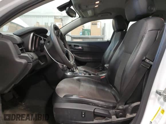 2015 Chevrolet Malibu LT z VIN 1G11C5SL2FF120087, wystawiony jako Copart lot #71477144 z przebiegiem 122 043 mil mil oraz Czysty tytuł • Clean title. Historia ofert i sprzedaży dostępna na DreamBid. Obrazek 7.