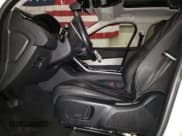 ✅ 2019 Land Rover Range Rover Velar S • VIN: SALYB2EN8KA200899 • Лот: 85012164. Опубликован ранее на Copart с пробегом 82 940 миль. Бесплатный доступ к архиву аукционных продаж из США и подробный отчёт об истории автомобиля на DreamBid. Изображение 7.