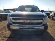 ✅ 2009 Chevrolet Silverado 1500 Work Truck • VIN: 1GCEC19X39Z166055 • Lot: 69466085. Wystawiony na Copart z przebiegiem 163 235 mil. Bezpłatny archiwum sprzedaży aukcyjnych z USA i szczegółowy raport historii pojazdu na DreamBid. Zdjęcie 5.
