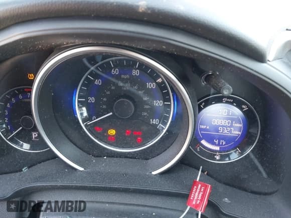 ✅ 2015 Honda Fit LX • VIN: 3HGGK5H55FM708516 • Lot: 43853993. Listed on IAAI with 88,801 mi. Free auction sales archive from the USA and detailed vehicle history report at DreamBid. Image 7.