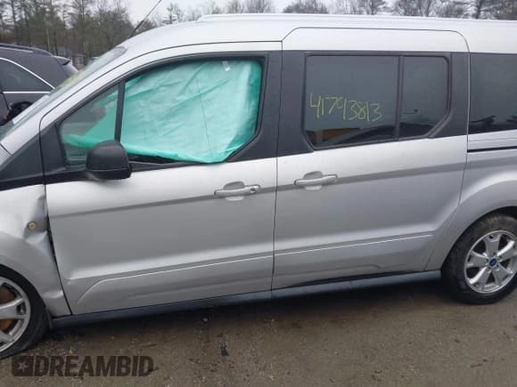 ✅ 2014 Ford Transit Connect XLT • VIN: NM0GE9F77E1155359 • Lot: 41793813. Listed on IAAI with 175,183 mi. Free auction sales archive from the USA and detailed vehicle history report at DreamBid. Image 13.