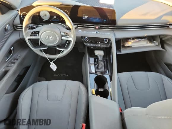 ✅ 2023 Hyundai Elantra SEL • VIN: 5NPLS4AG3PH091756 • Лот: 86311985. Опубликован ранее на Copart с пробегом 34 663 миль. Бесплатный доступ к архиву аукционных продаж из США и подробный отчёт об истории автомобиля на DreamBid. Изображение 8.