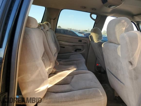 ✅ 2004 Chevrolet Suburban LS • VIN: 3GNEC16Z04G242630 • Лот: 42617085. Опубликован ранее на Copart с пробегом 119 840 миль. Бесплатный доступ к архиву аукционных продаж из США и подробный отчёт об истории автомобиля на DreamBid. Изображение 11.