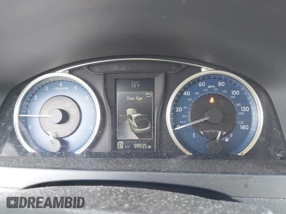 ✅ 2016 Toyota Camry XSE • VIN: 4T1BK1FK6GU570374 • Lot: 42241531. Listed on IAAI with 99,935 mi. Free auction sales archive from the USA and detailed vehicle history report at DreamBid. Image 7.