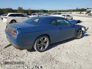 2021 Dodge Challenger R/T z VIN 2C3CDZBT4MH571347, wystawiony jako Copart lot #86241135 z przebiegiem 76 060 mil mil oraz Szkoda całkowita • Salvage title. Historia ofert i sprzedaży dostępna na DreamBid. Obrazek 3.