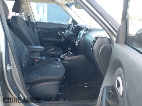 ✅ 2015 Kia Soul • VIN: KNDJN2A22F7143713 • Лот: 43440533. Опубликован ранее на IAAI с пробегом 110 610 миль. Бесплатный доступ к архиву аукционных продаж из США и подробный отчёт об истории автомобиля на DreamBid. Изображение 5.