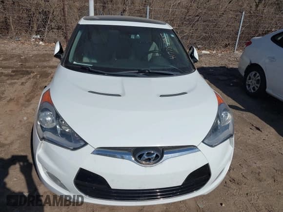 ✅ 2014 Hyundai Veloster • VIN: KMHTC6AD6EU194151 • Lot: 41775835. Wystawiony na IAAI z przebiegiem 111 136 mil. Bezpłatny archiwum sprzedaży aukcyjnych z USA i szczegółowy raport historii pojazdu na DreamBid. Zdjęcie 6.