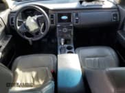 ✅ 2016 Ford Flex Limited • VIN: 2FMHK6D82GBA03342 • Lot: 85896795. Wystawiony na Copart z przebiegiem 121 768 mil. Bezpłatny archiwum sprzedaży aukcyjnych z USA i szczegółowy raport historii pojazdu na DreamBid. Zdjęcie 8.