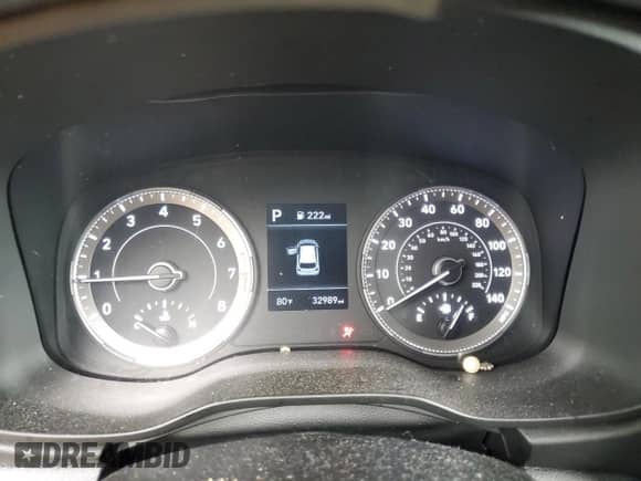 2021 Hyundai Venue SE z VIN KMHRB8A33MU063628, wystawiony jako Copart lot #70505754 z przebiegiem 32 989 mil mil oraz Szkoda całkowita • Salvage title. Historia ofert i sprzedaży dostępna na DreamBid. Obrazek 9.