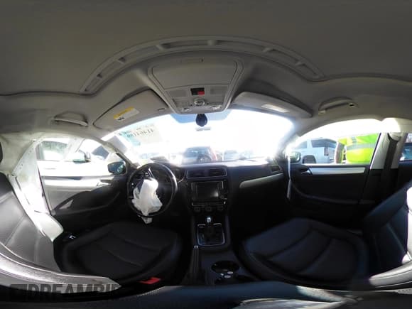 ✅ 2018 Volkswagen Jetta SEL • VIN: 3VWL17AJXJM249377 • Lot: 41464189. Listed on IAAI with 41,398 mi. Free auction sales archive from the USA and detailed vehicle history report at DreamBid. Image 18.