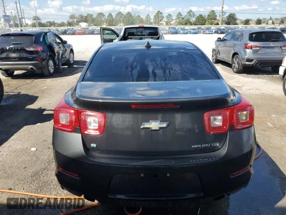 ✅ 2014 Chevrolet Malibu LTZ • VIN: 1G11H5SL0EF220673 • Lot: 86808265. Wystawiony na Copart z przebiegiem 137 774 mil. Bezpłatny archiwum sprzedaży aukcyjnych z USA i szczegółowy raport historii pojazdu na DreamBid. Zdjęcie 6.