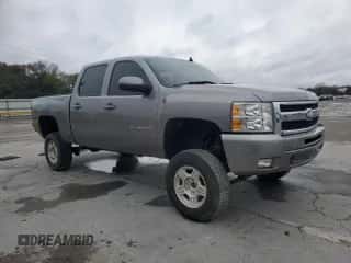 2013 Chevrolet Silverado 1500 LT z VIN 3GCPKSE79DG341506, wystawiony jako Copart lot #82595705 z przebiegiem 172 983 mil mil oraz Szkoda całkowita • Salvage title. Historia ofert i sprzedaży dostępna na DreamBid. Obrazek 4.