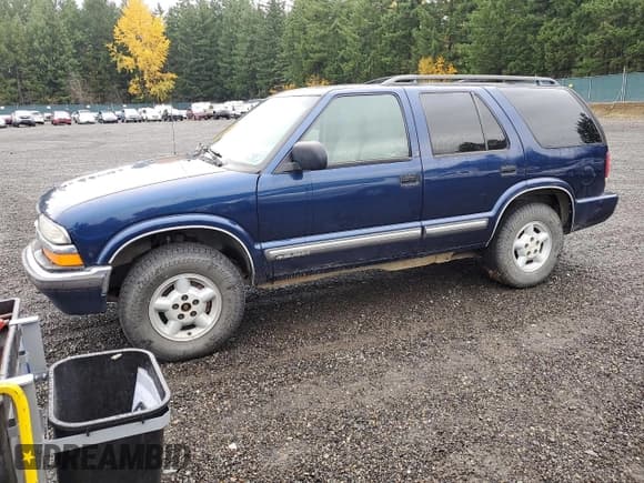 ✅ 2000 Chevrolet Blazer LT • VIN: 1GNDT13W7Y2201027 • Lot: 91950295. Listed on Copart with 147,038 mi. Free auction sales archive from the USA and detailed vehicle history report at DreamBid. Image 1.
