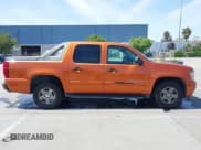✅ 2007 Chevrolet Avalanche LTZ • VIN: 3GNEC12J07G156688 • Lot: 42095186. Listed on IAAI with 224,714 mi. Free auction sales archive from the USA and detailed vehicle history report at DreamBid. Image 14.