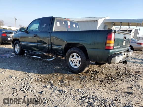 2001 Chevrolet Silverado 1500 LT z VIN 1GCEC19T21Z203162, wystawiony jako Copart lot #46577965 z przebiegiem 308 212 mil mil oraz Szkoda całkowita • Salvage title. Historia ofert i sprzedaży dostępna na DreamBid. Obrazek 2.