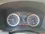 ✅ 2022 Hyundai Venue SE • VIN: KMHRB8A35NU153963 • Лот: 80331944. Размещён на Copart с пробегом 29 146 миль миль. Получите бесплатный доступ к архиву аукционных продаж из США и посмотрите подробный отчёт об истории автомобиля на DreamBid. Изображение 9.