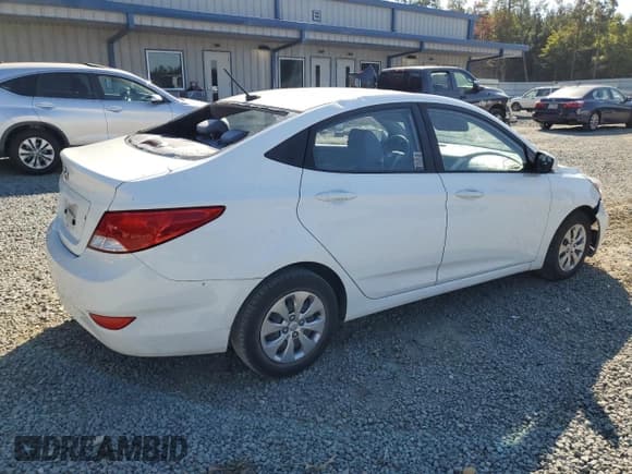 ✅ 2016 Hyundai Accent SE • VIN: KMHCT4AE2GU107751 • Лот: 76192424. Опубликован ранее на Copart с пробегом 58 660 миль. Бесплатный доступ к архиву аукционных продаж из США и подробный отчёт об истории автомобиля на DreamBid. Изображение 3.